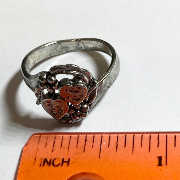 Vintage Heart Ring Size 9 Two Hearts Silver Tone Leaves Flowers Chinese Letter - Picture 7 of 7